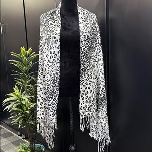 CHICO’S Scarf/wrap,long with fringe hem line Leopard print